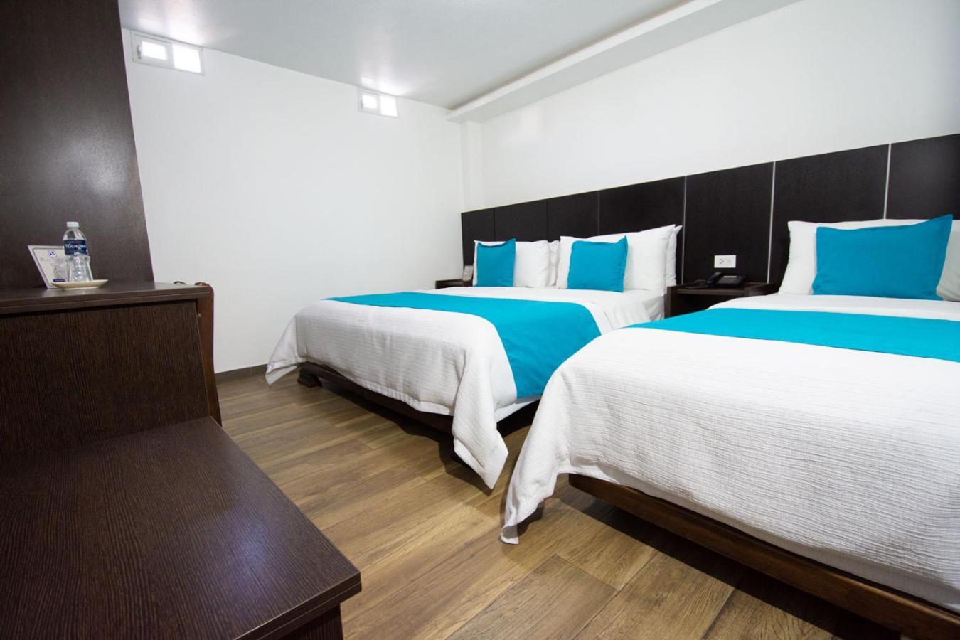 Hotel Plaza Victoria Ibarra Exterior foto